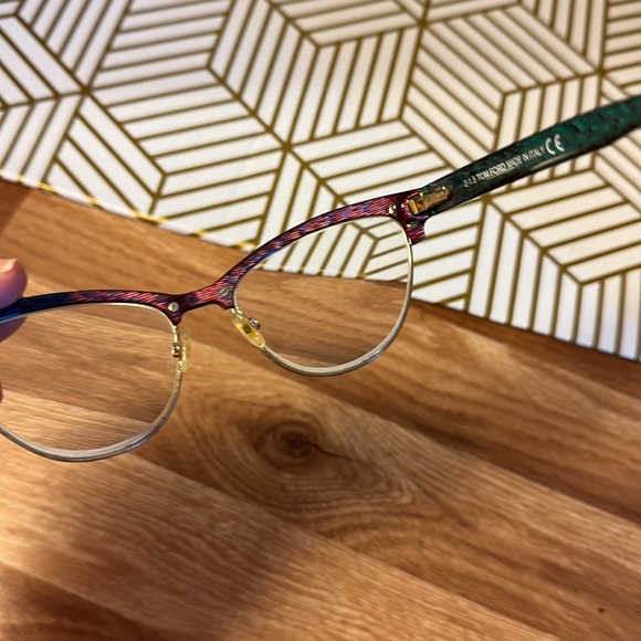 Tom Ford Cat Eye Frame/ color changing - Picture 3 of 5